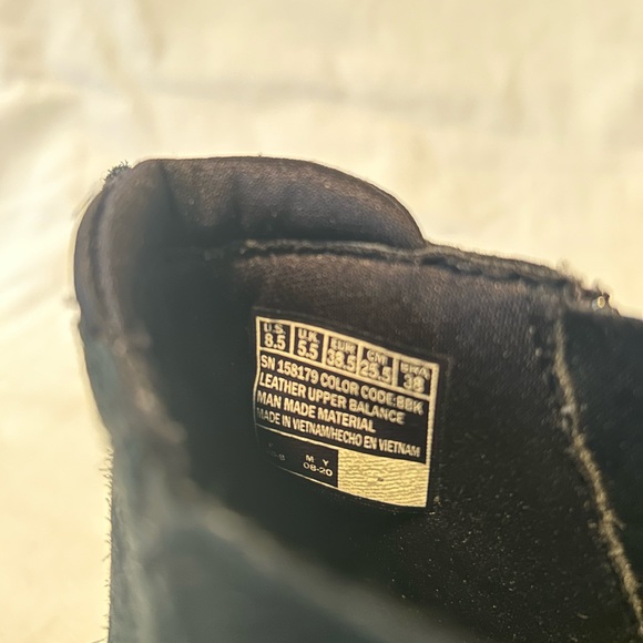 Sketchers Boots Womens 8.5 Leather Memory Foam Air Cooled Black Zip Up Comfort - Picture 3 of 15